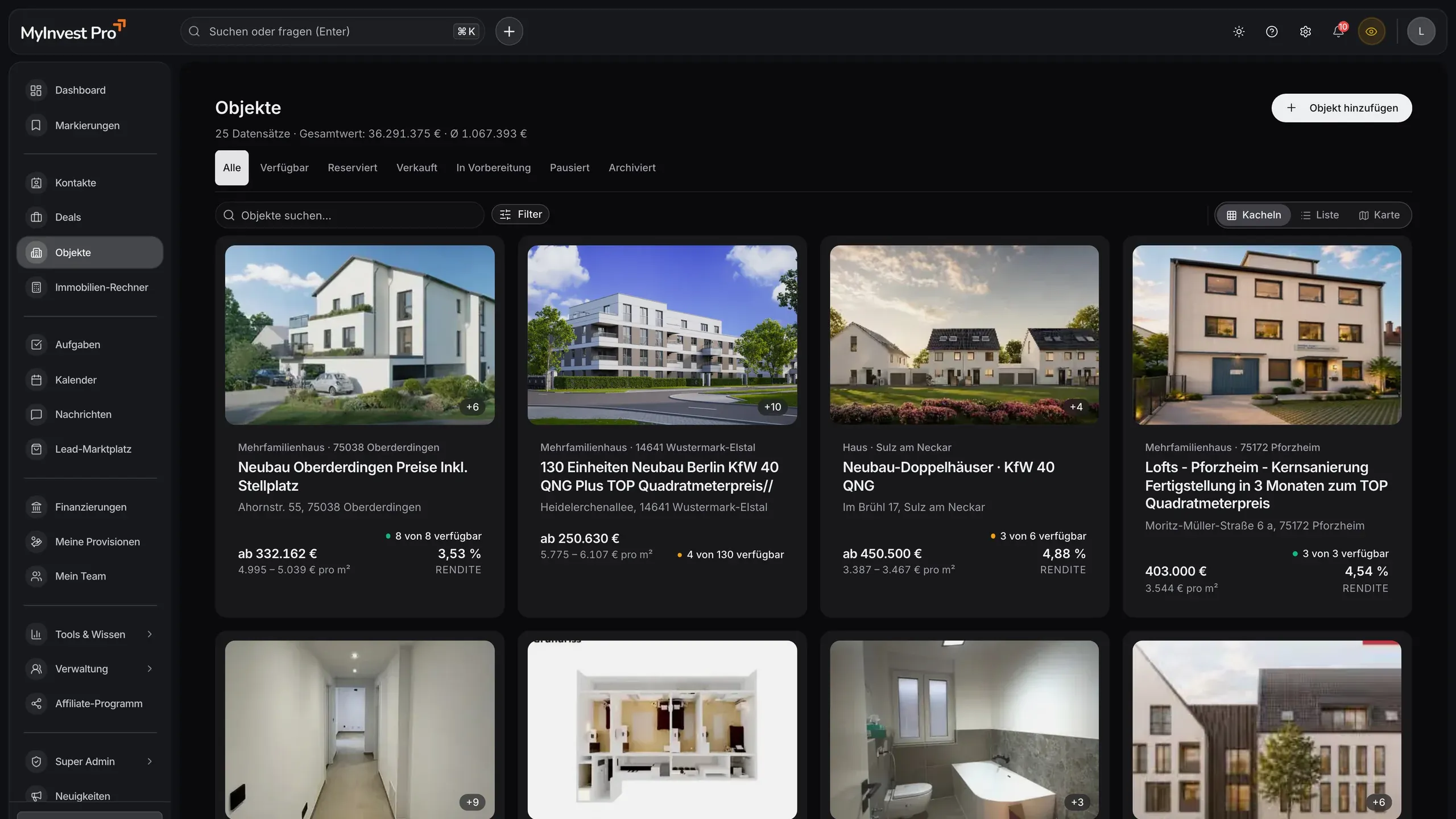 Objektübersicht mit Karten und Filtern im Dark Mode